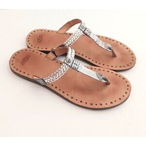 UGG Bria Thong Sandals Silver Leather Straps Flexible Comfort Sole 1006873 US 8